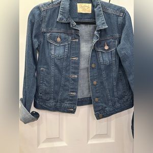 Lily Aldridge for VELVET jean jacket. P. EUC